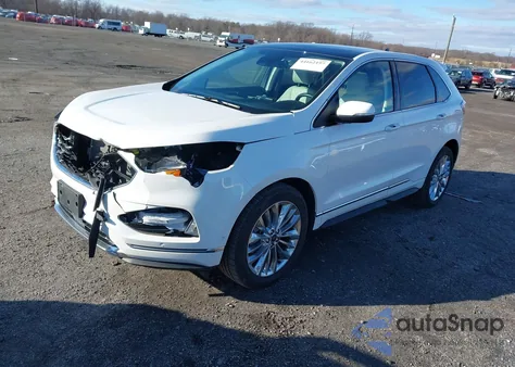 2024 Ford Edge Titanium z USA, uszkodzony, nr VIN 2FMPK4K94RBB09385